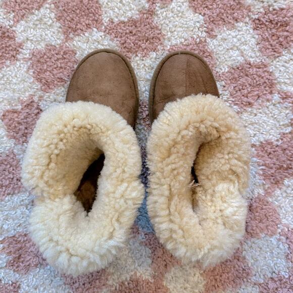 Ugg Bailey Sheepskin Ankle Boots - Picture 11 of 11